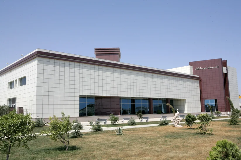 Bazarstore Akkord Mərmər Qraniti məhkəməyə verdi