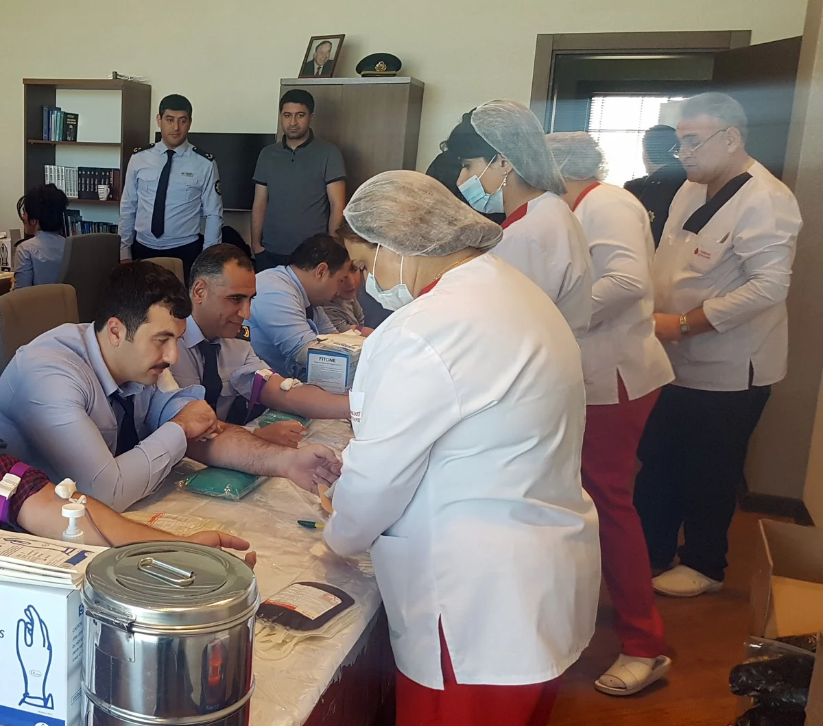 Gömrük əməkdaşları könüllü qanvermə aksiyasında iştirak ediblər