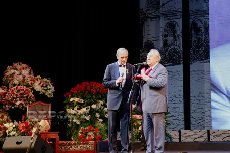 ​Bakıda Polad Bülbüloğlunun yubiley konserti keçirilib