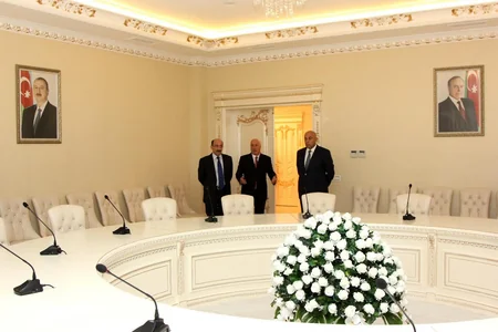 Sumqayıt teatrı yeni mövsümü əsaslı təmirdən çıxan binada açıb