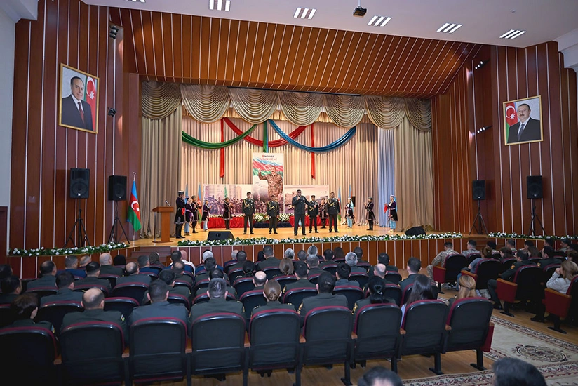 Azərbaycan Ordusunda Zəfər Günü qeyd edilib