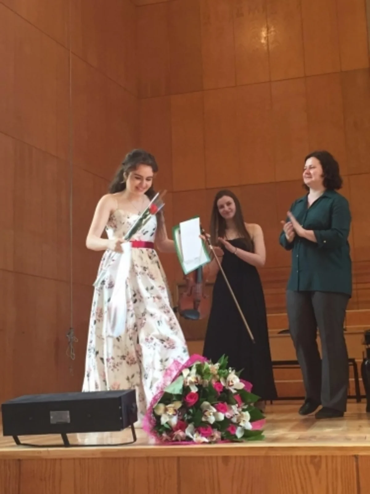 ​Азербайджанская скрипачка стала обладательницей Гран-при на международном конкурсе