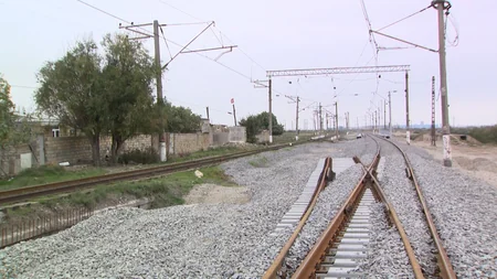 Bakı-Şabran dəmir yolu xəttindən oğurluq edilib