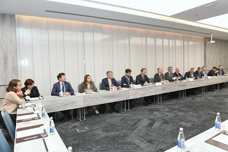 Fransız şirkətləri Azərbaycandakı nəqliyyat, kosmik sənaye sahəsində layihələrə maraq göstərir