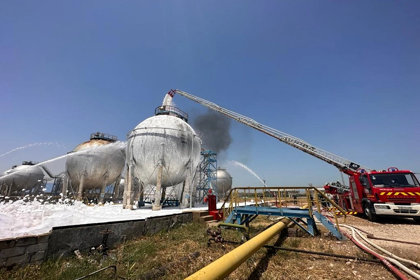 Azərikimya: Zavoddakı yanğında xəsarət almış mexanik iş fəaliyyətini davam etdirir - YENİLƏNİB