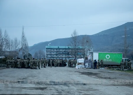 Qubadlıda xidmət edən əsgərlərimizə sovqat paylanılıb