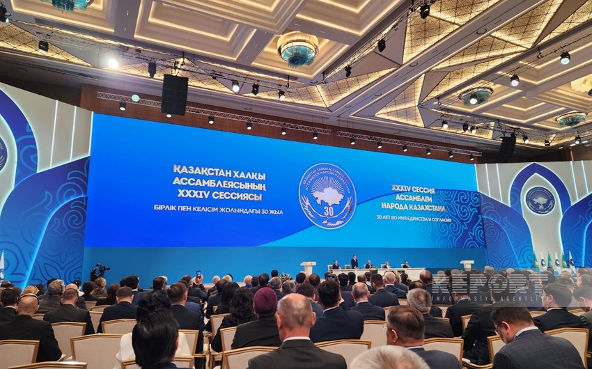 Tokayev Qazaxıstan Xalqlar Assambleyasının sessiyasını açıb