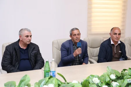 Azəriqazın baş direktoru Ağdamda vətəndaşları qəbul edib