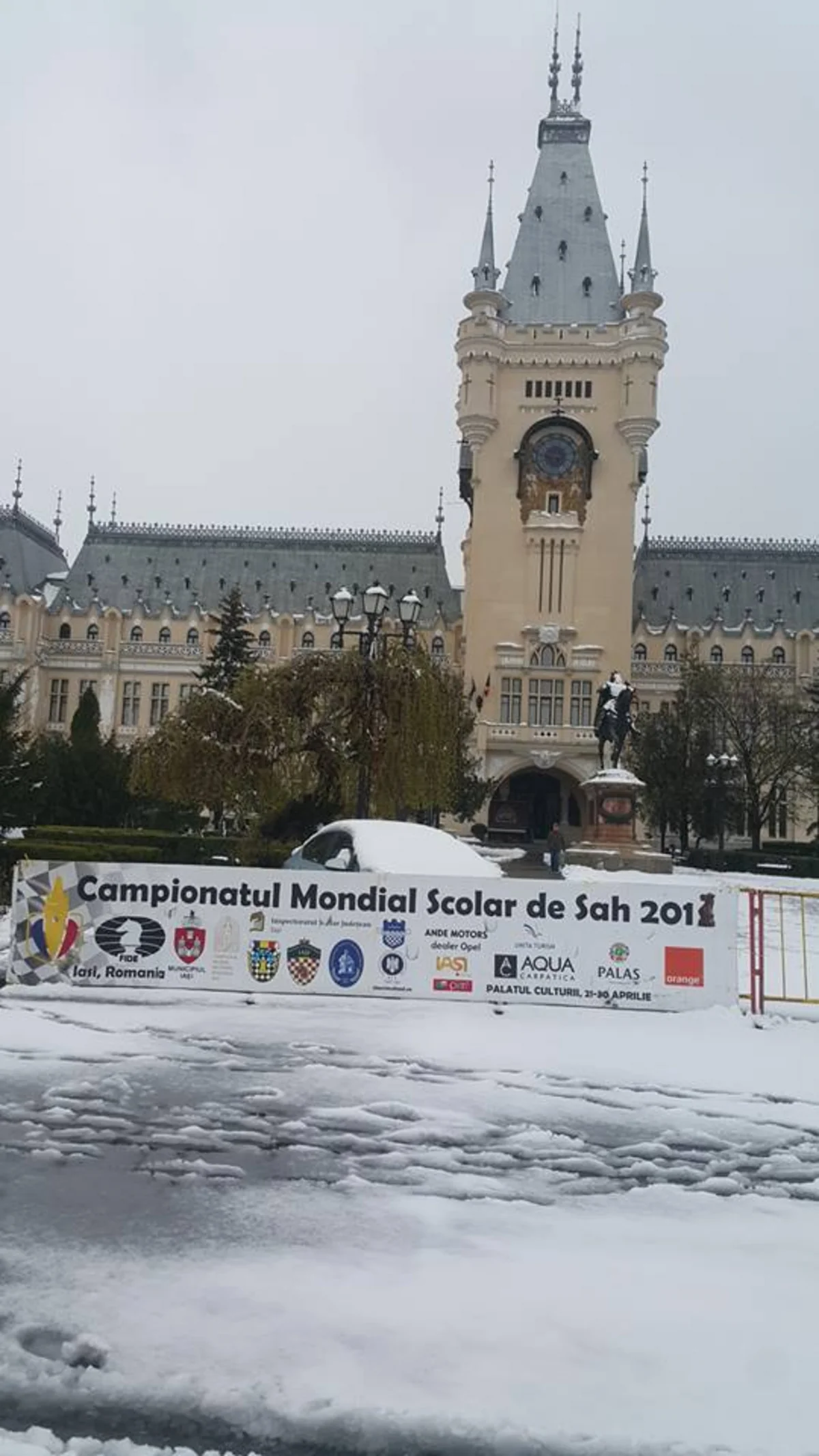 Azərbaycan şahmatçılarının Rumıniyada keçirilən dünya çempionatında ilk oyunları təxirə salınıb