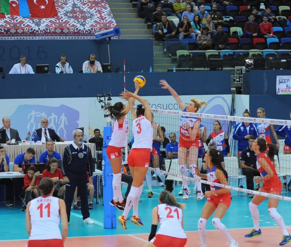 Avropa çempionatı: Türkiyə voleybolçuları Serbiyaya məğlub olublar