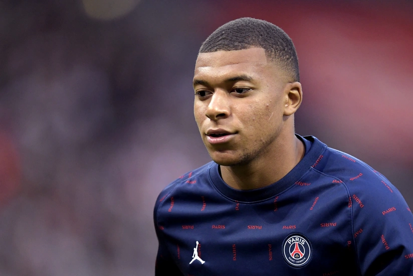 СМИ: Мбаппе подписал контракт с Реалом