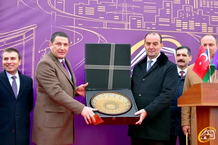 “Xaliq Faiqoğlu” şirkəti Bakıya gətirdiyi müasir avtobusları təqdim edib