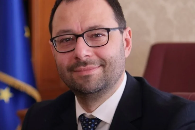 Министр экономики Италии добровольно поместил себя в карантин