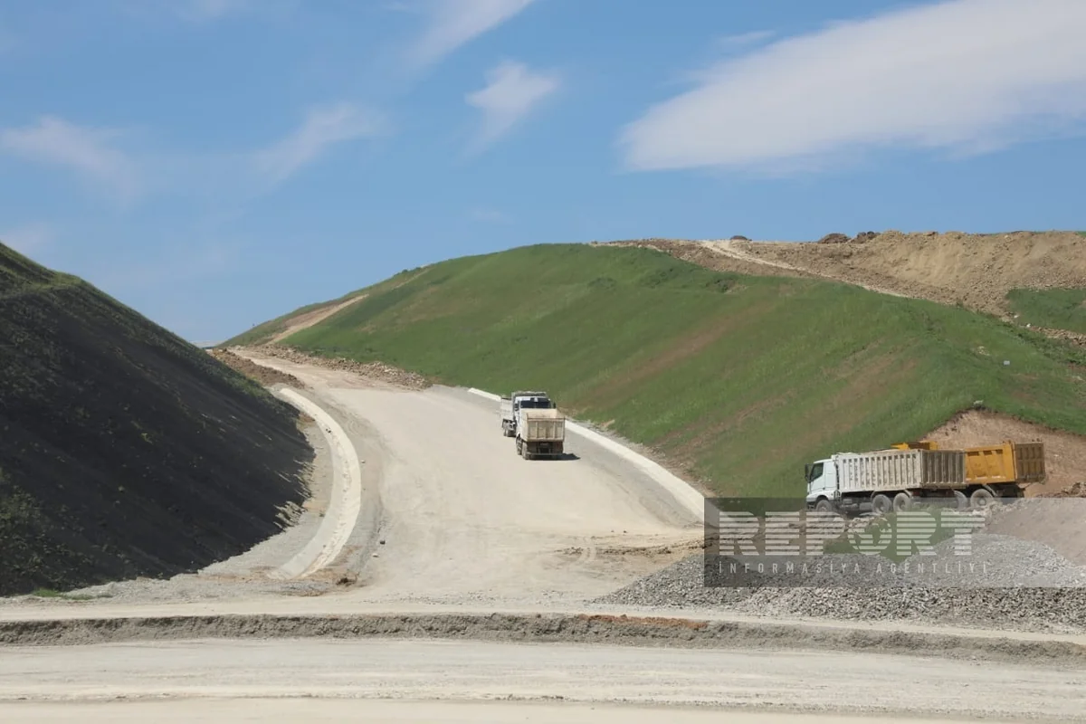 AAYDA: Muğanlı-İsmayıllı-Qəbələ yolunda yaşıllıqlar maksimum qorunur