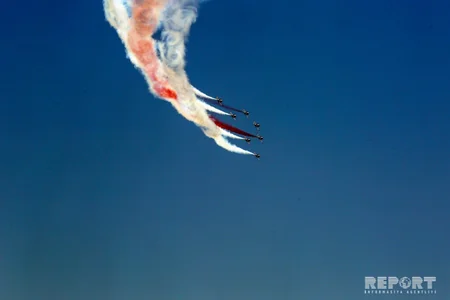 Bakı səmasında hərbi təyyarələr - FOTOREPORTAJ