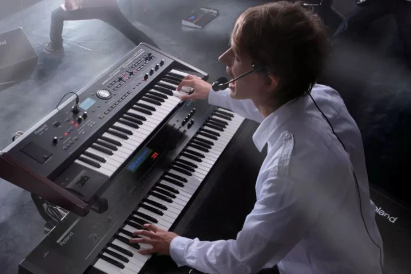 Bakı restoranlarından birində musiqiçilər arasında dava düşüb