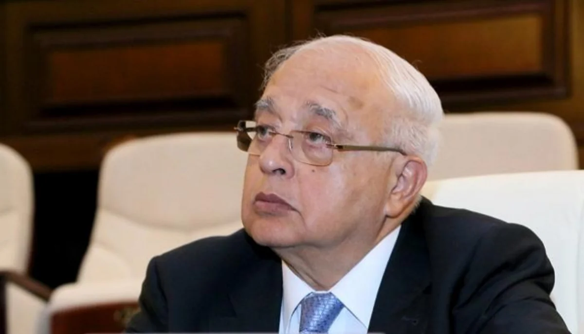 Xalq yazıçısı Elçin Əfəndiyev vəfat edib