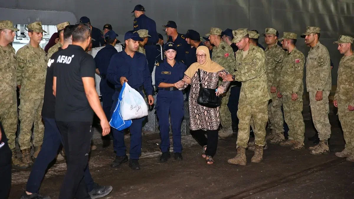 Турция эвакуирует 169 своих граждан из Ливана
