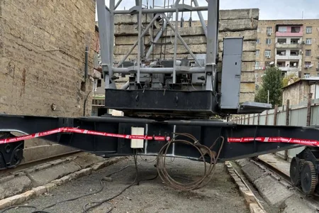 Bakıda təhlükəsizlik tələblərinə cavab verməyən kranın istismarı dayandırılıb
