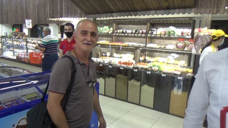 Polis iri supermarketlərdə reydlər keçirir