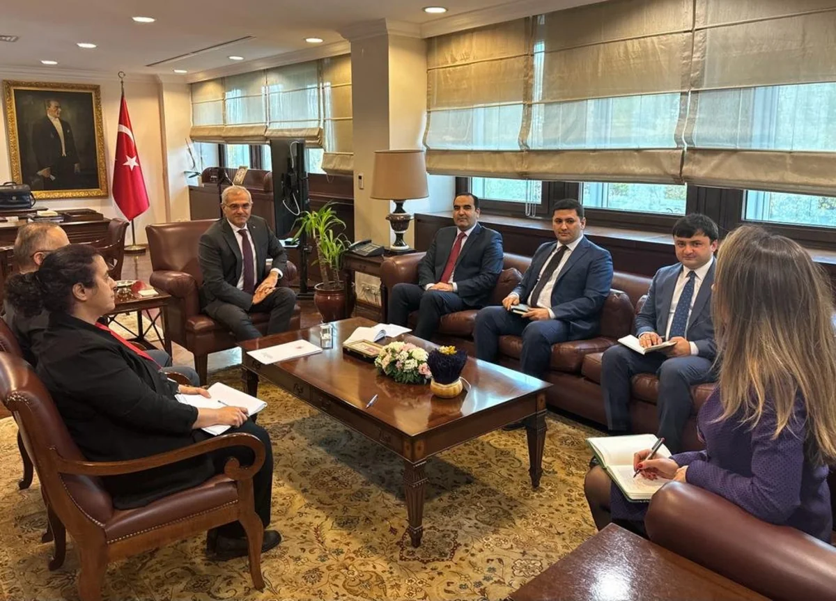 Türkiyə ilə Tacikistan arasında ikitərəfli əməkdaşlıq müzakirə olunub
