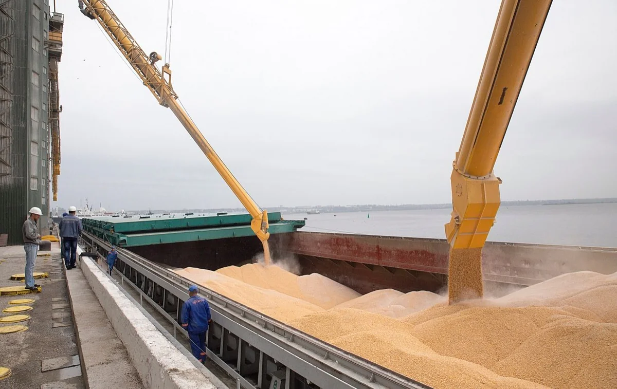 5 ships leave Ukrainian ports along “grain corridor”