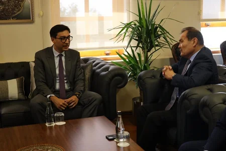 Fərid Qayıbov Türk Şurasının baş katibi ilə görüşüb