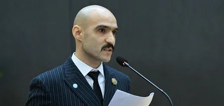 Nazir beynəlxalq yarışlarda uğur qazanan idmançılarla görüşüb