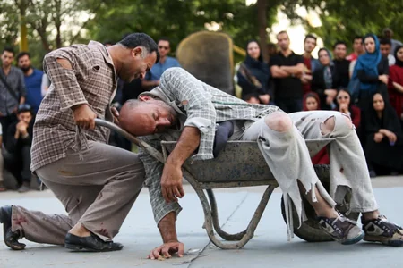 Arzular bağı tamaşası Təbrizim festivalından qayıdıb