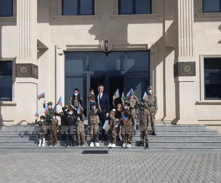 Члены семей шехидов посетили Парк военных трофеев 