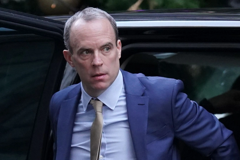 Britaniya Baş nazirinin müavini istefa verib