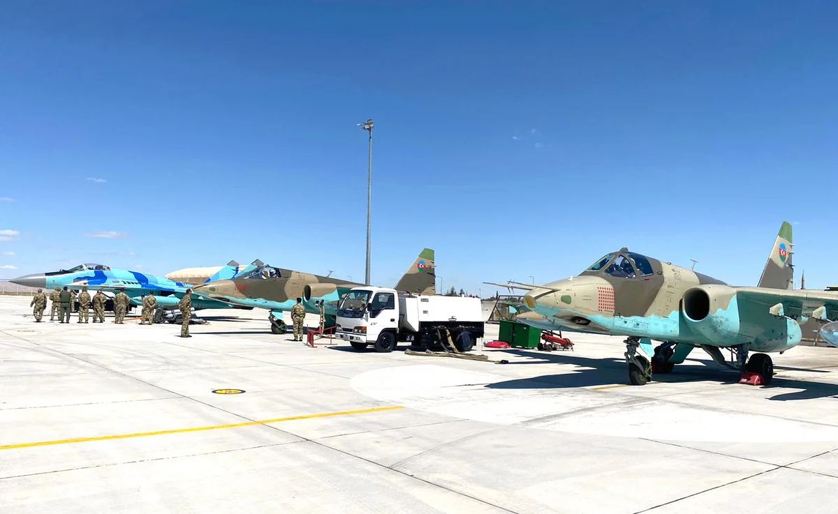 Azərbaycan hərbi pilotları TURAZ Şahini-2021 təlimlərində ətrafı tanıma uçuşları keçirib