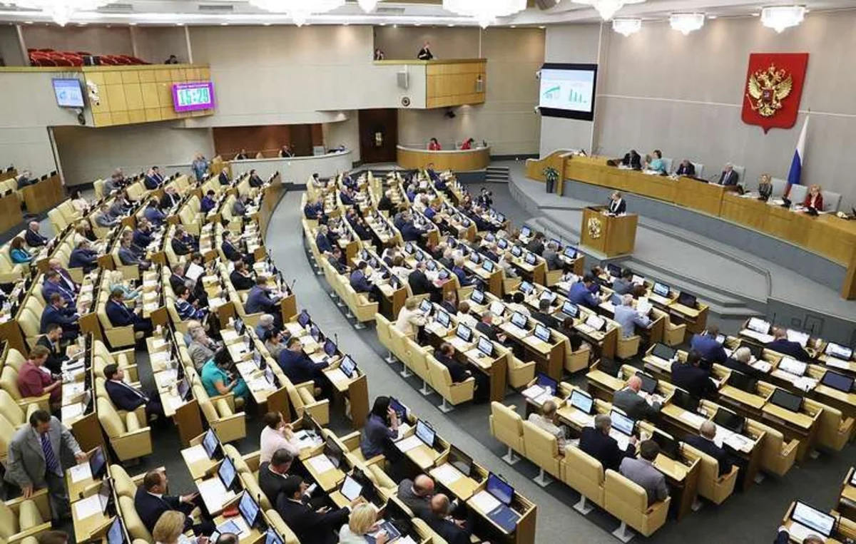 Dövlət Duması prezidentlik müddəti haqqında təklifi dəstəklədi