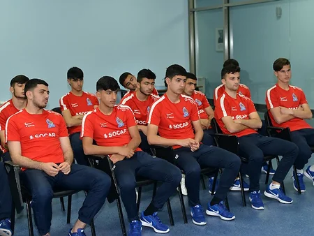 AFFA İcraiyyə Komitəsinin üzvləri  elit-raundda iştirak edəcək milli komanda ilə görüşüb