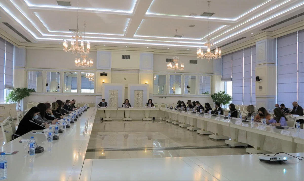 Ailə qanunvericiliyinə həsr olunmuş dinləmə keçirilib