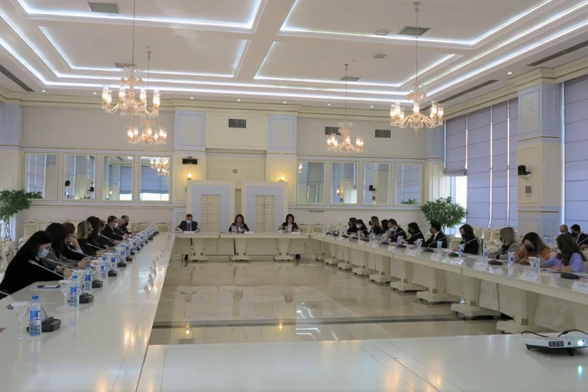 Ailə qanunvericiliyinə həsr olunmuş dinləmə keçirilib