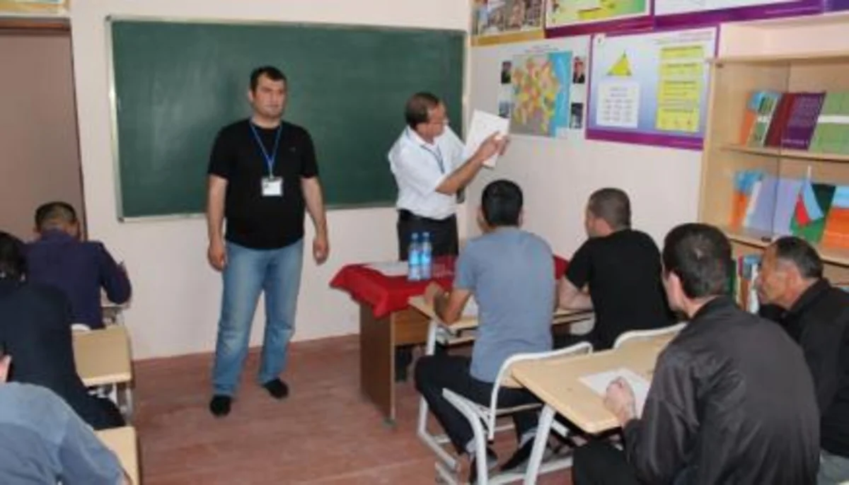 Cəzaçəkmə müəssisələrində buraxılış imtahanları keçirilib