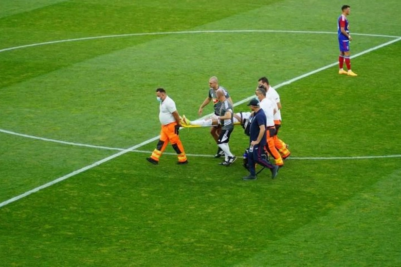 Qəbələnin futbolçusunun dili qatlanıb