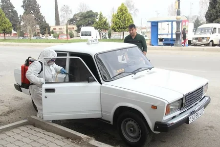 Gəncədə sərnişin avtobusları və taksilər dezinfeksiya edilir