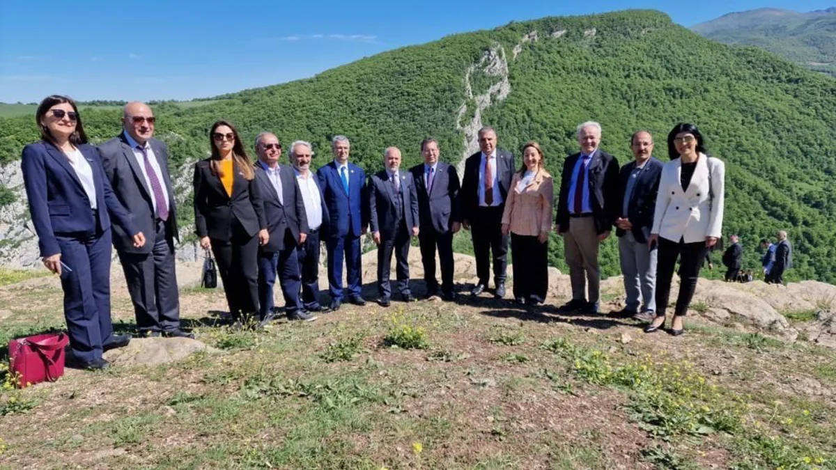 Azərbaycan, Türkiyə və Gürcüstan parlamentariləri Cıdır düzündə olublar