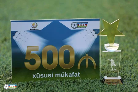 Peşəkar Futbol Liqası Zaqatala klubunun futbolçusunu mükafatlandırıb