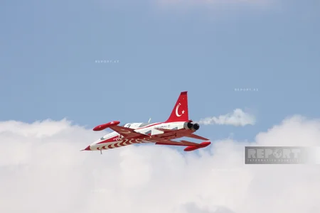 Türk ulduzları aviasiya qrupu Anadolu qartalı-2025də nümunəvi çıxışlar edib