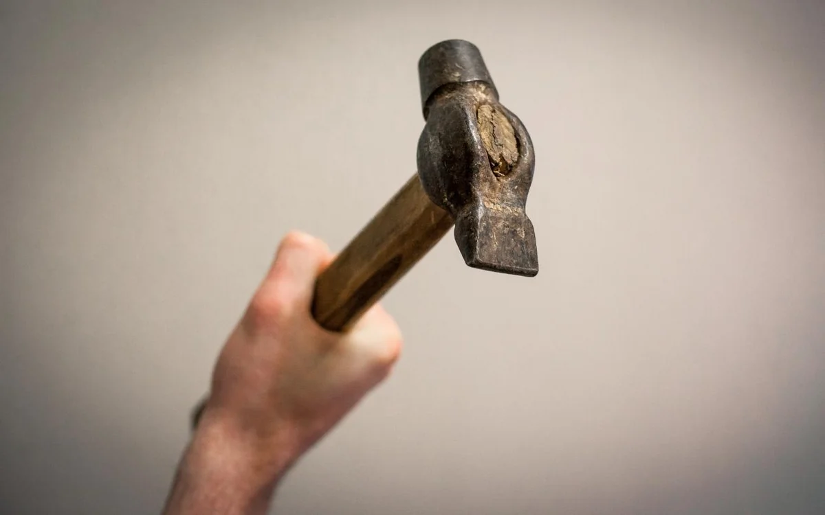 Житель Сумгайыта избил молотком тестя