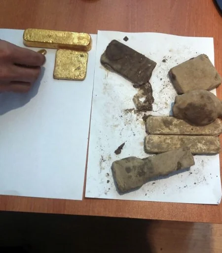 Azərbaycan gömrükçüləri 7 kiloqramdan artıq qızıl külçə müsadirə edib - VİDEO