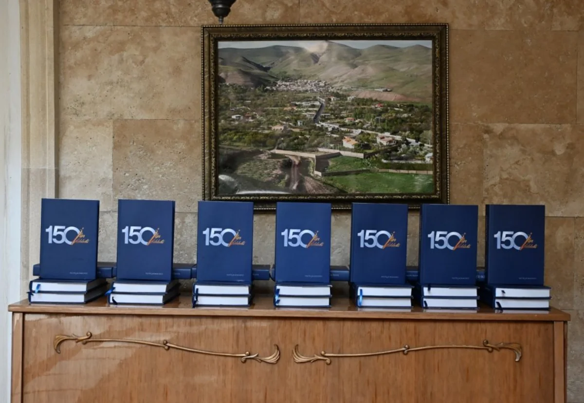 “150 ilin söhbəti” kitabı işıq üzü görüb