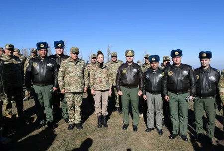 Ali Baş Komandan İlham Əliyev Şuşada hərbçilər qarşısında çıxış edib