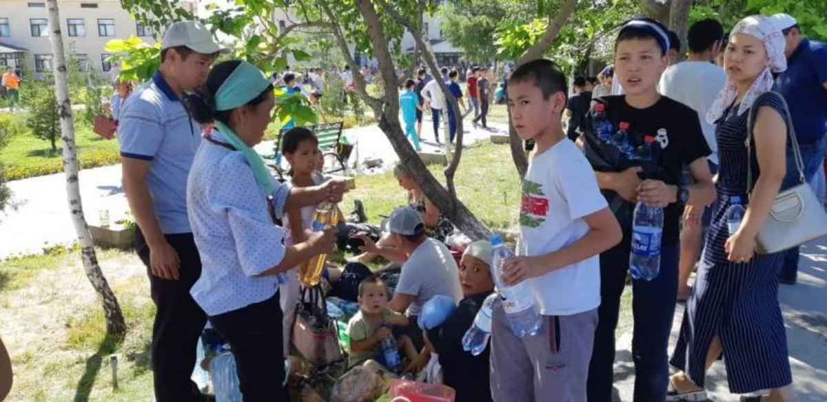 Evacuated residents of Arys stage a rally in Shymkent