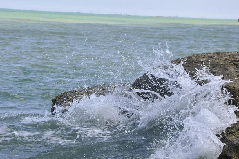 Tapılan neftçinin meyiti ailəsinə verilib