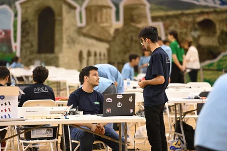 В Баку проходит V Олимпиада роботов