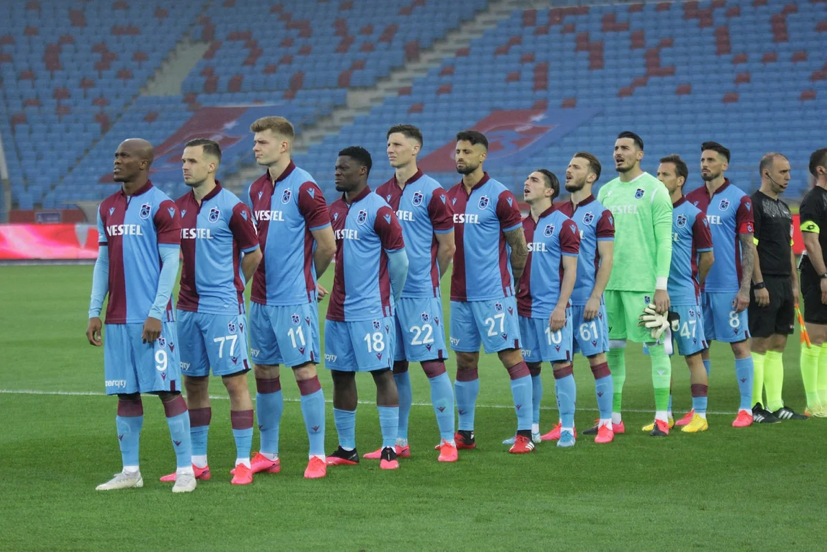 UEFA Trabzonsporu avrokuboklardan kənarlaşdırdı - RƏSMİ